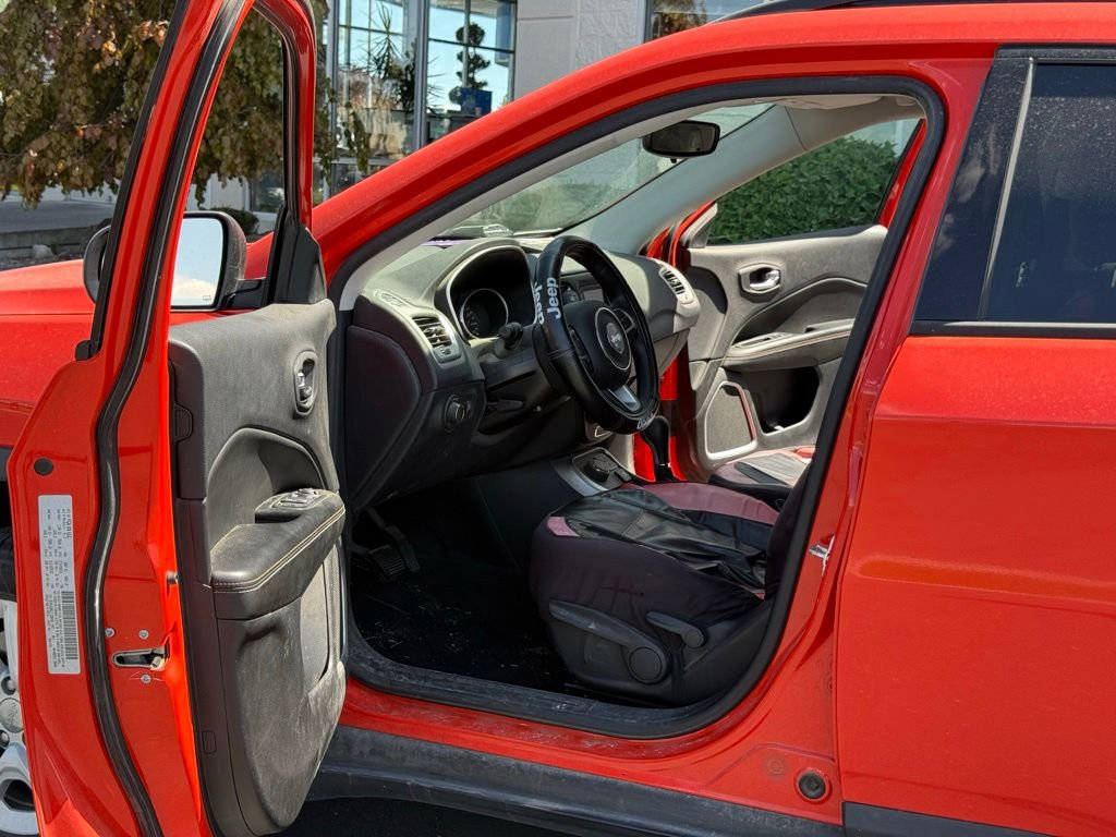 Used 2018 Jeep Compass Sport AWD/4WD image 9