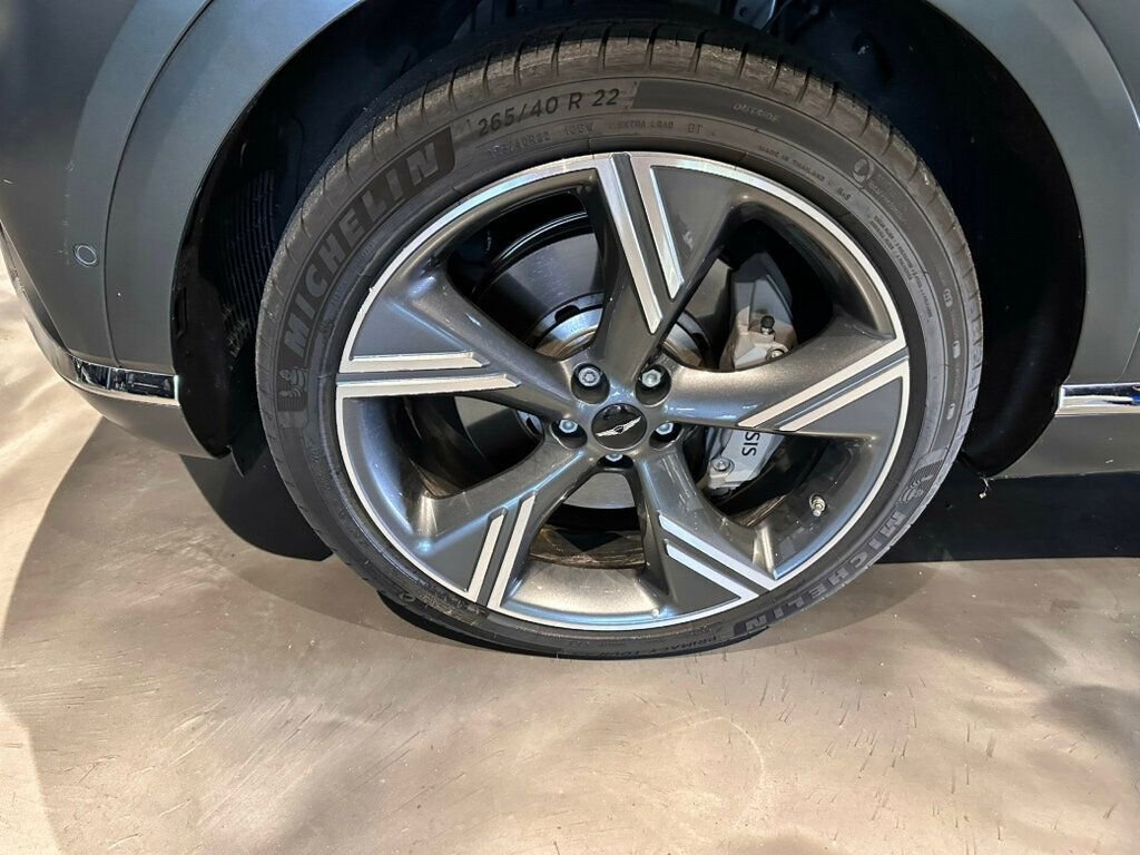 Used 2025 Genesis GV80 2.5T Prestige AWD/4WD image 10