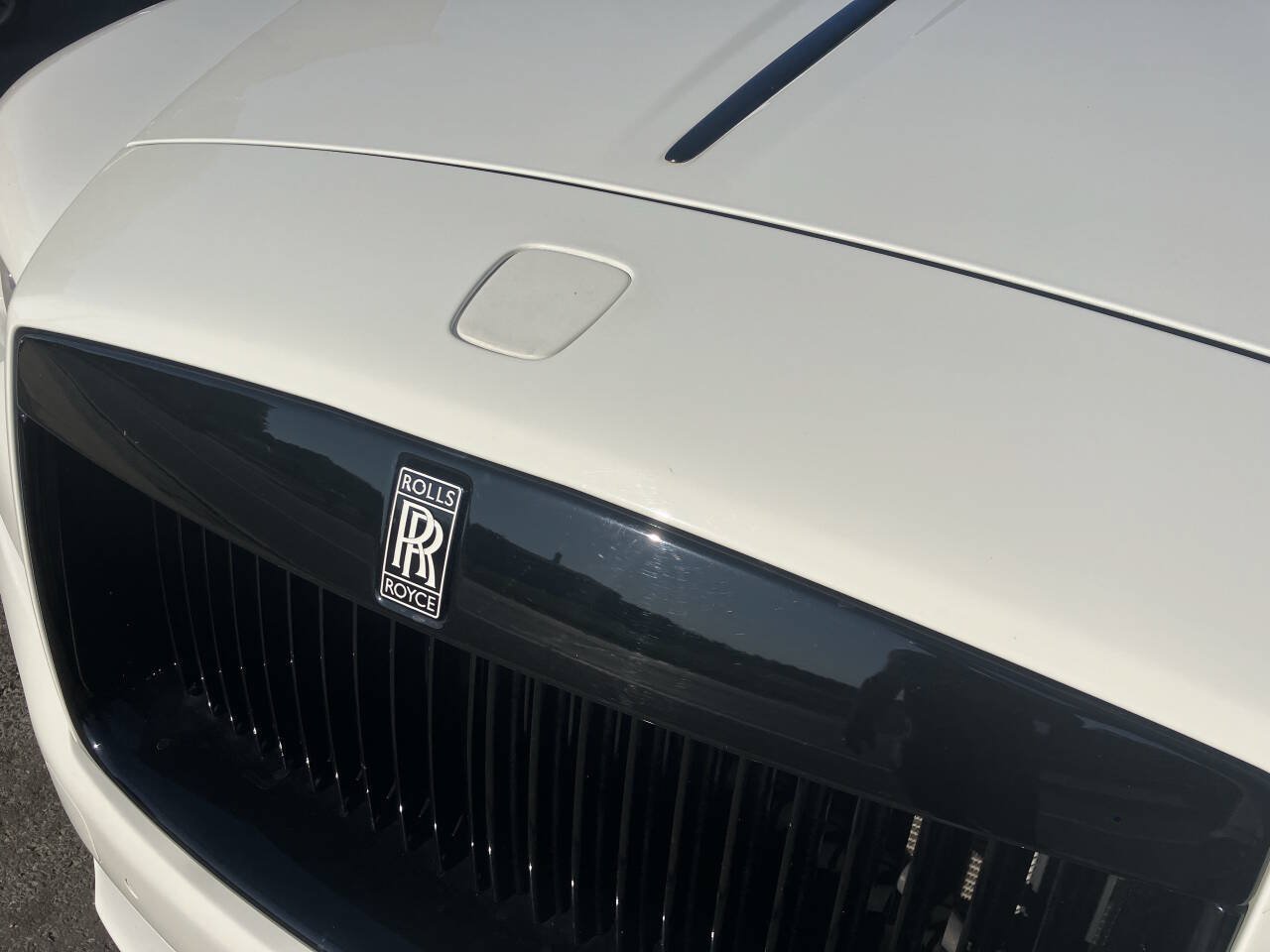 Used 2018 Rolls-Royce Dawn RWD image 38