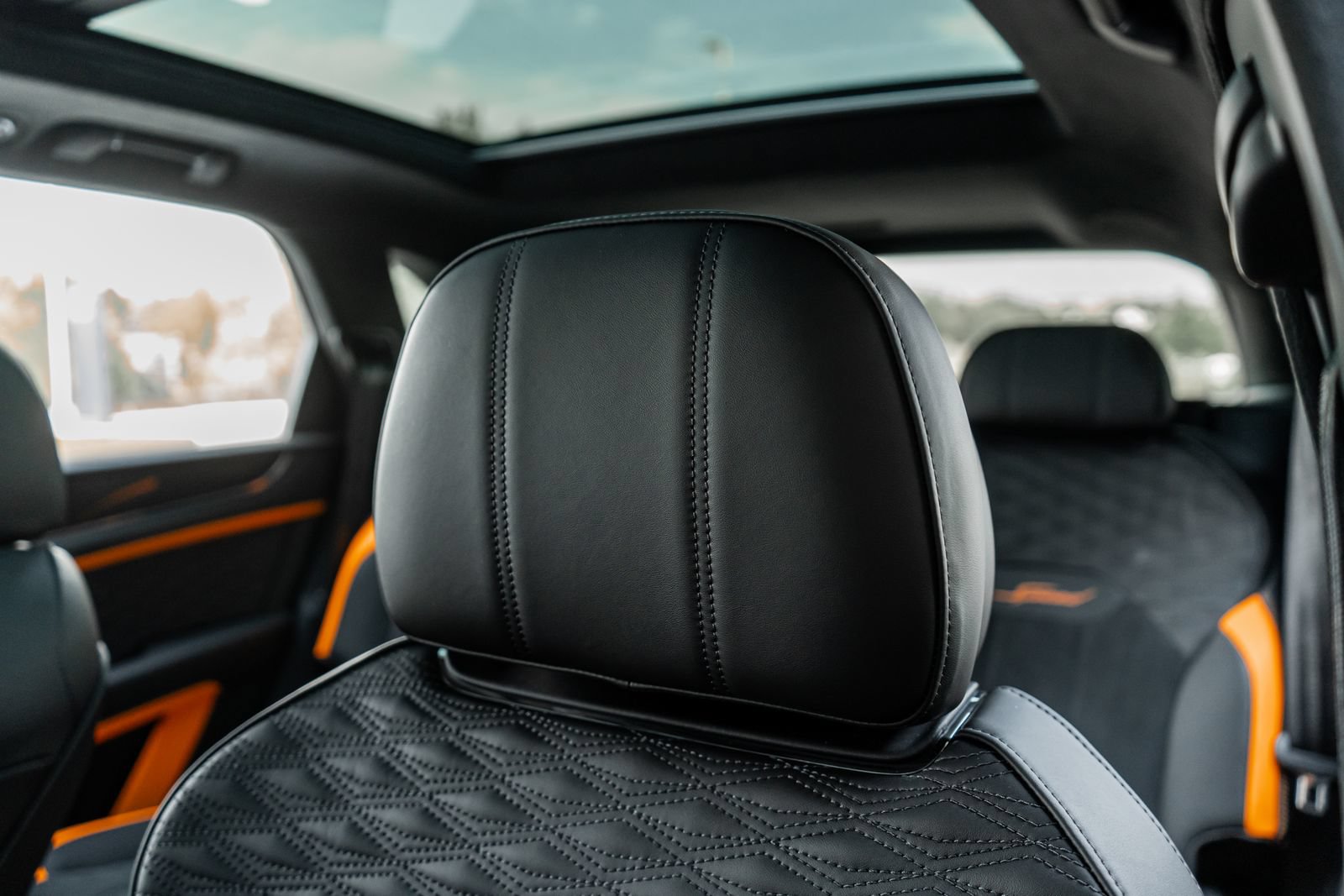 Certified 2026 Bentley Bentayga Speed AWD/4WD image 28