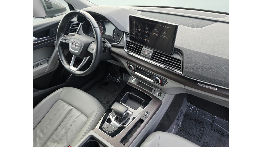 Used 2023 Audi Q5 2.0T Premium AWD/4WD image 9