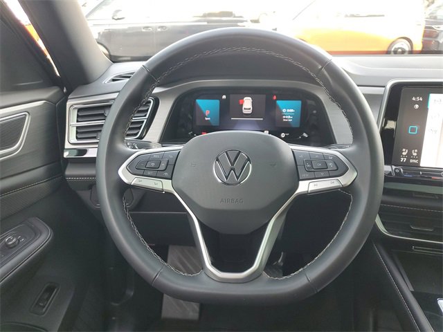 Certified 2024 Volkswagen Atlas Cross Sport SE w/ Panoramic Sunroof Package image 26