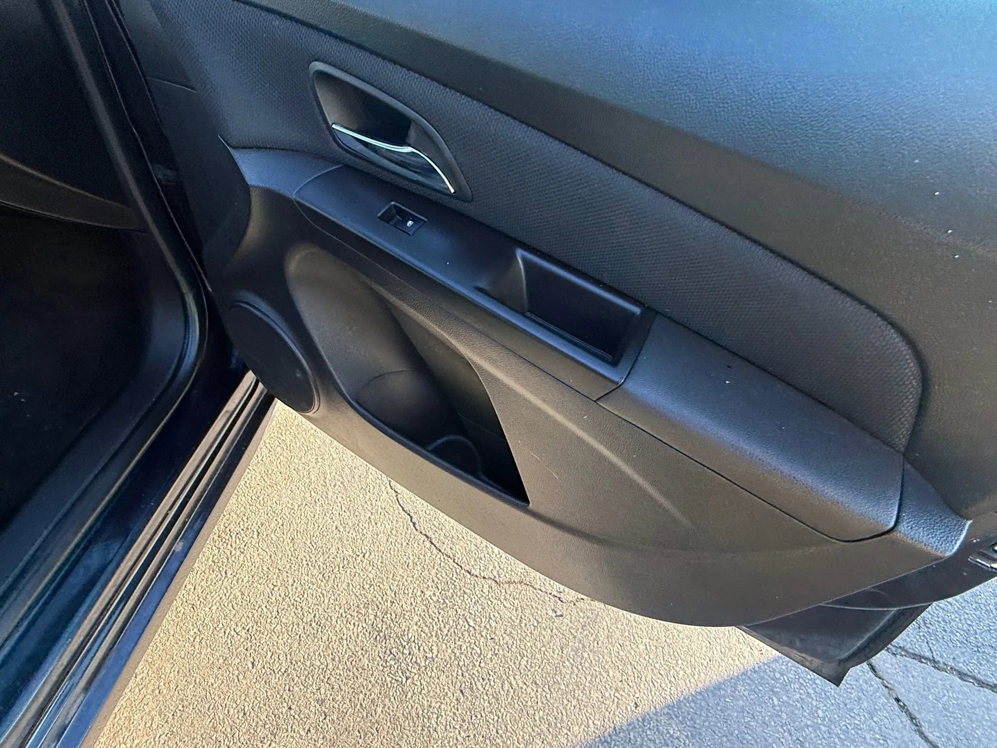 Used 2014 Chevrolet Cruze LT image 16