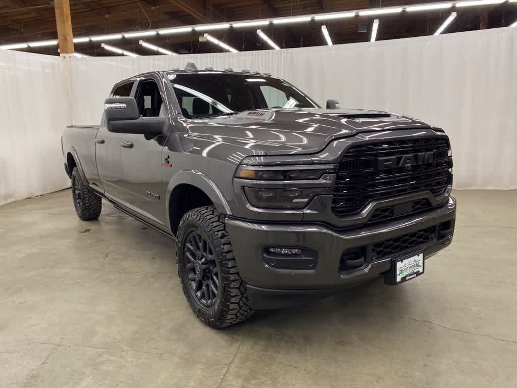 Used 2025 RAM 3500 Limited AWD/4WD image 8