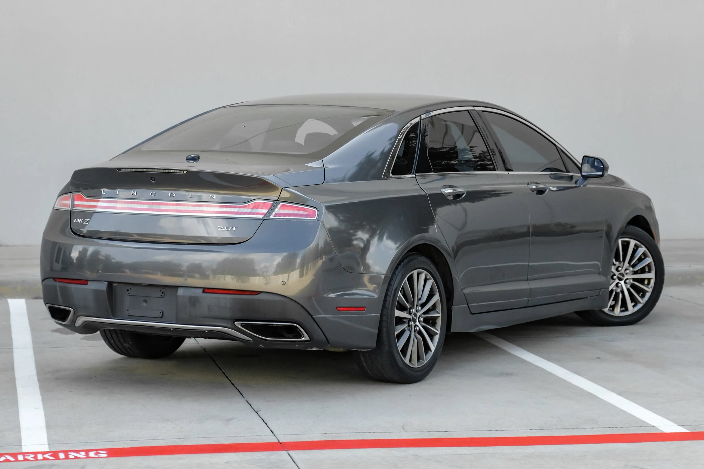 Used 2017 Lincoln MKZ Premiere FWD image 11