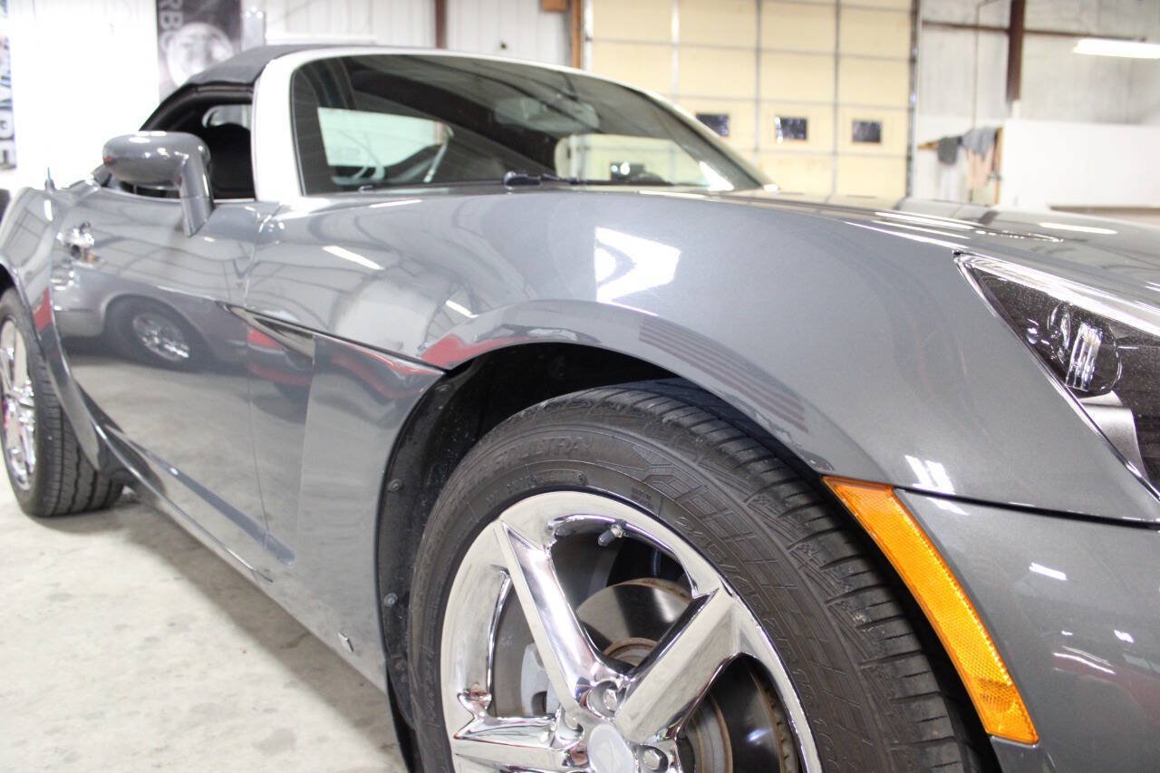 Used 2009 Saturn Sky Red Line RWD image 13