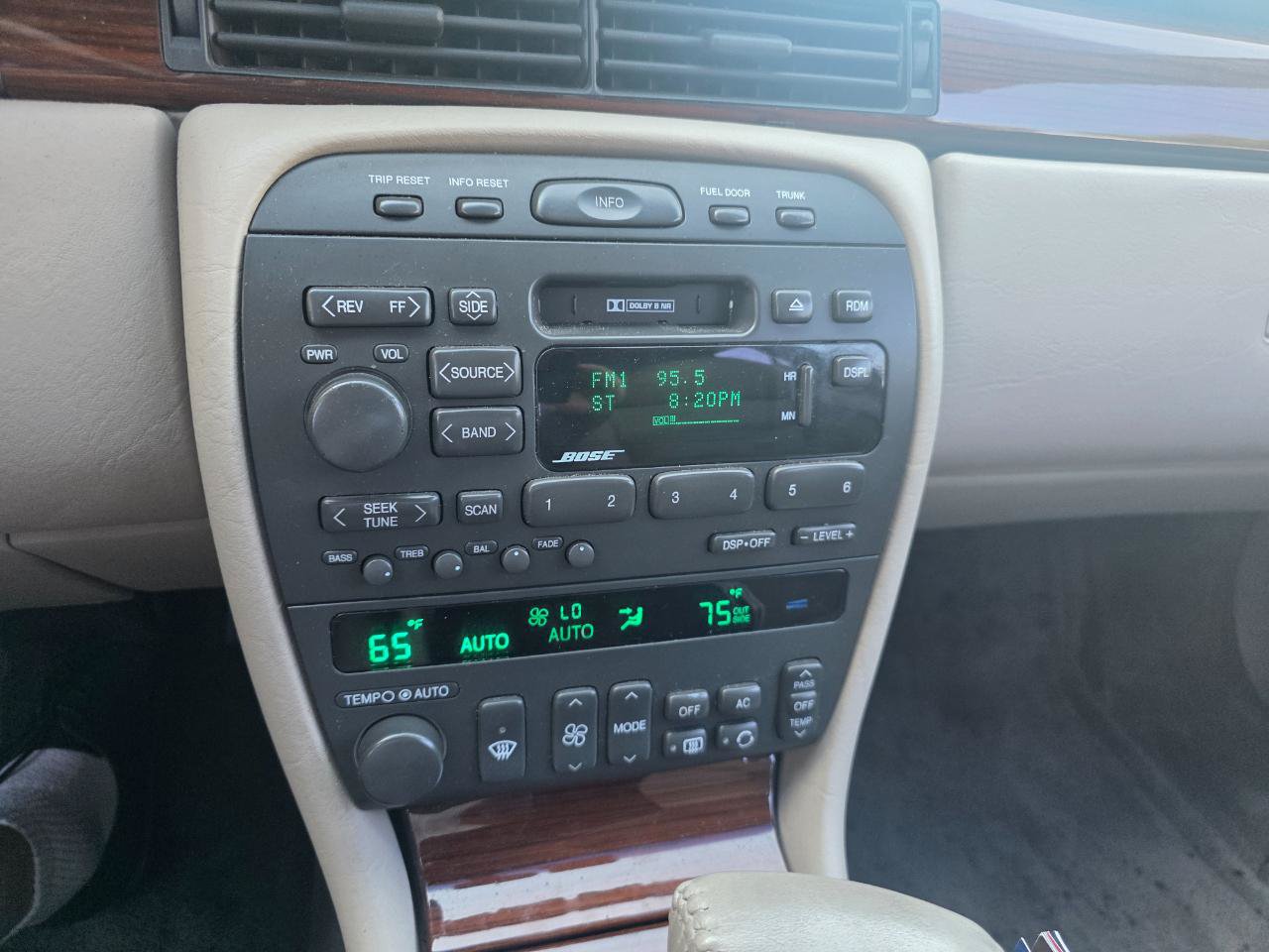 Used 1997 Cadillac Eldorado Touring FWD image 28