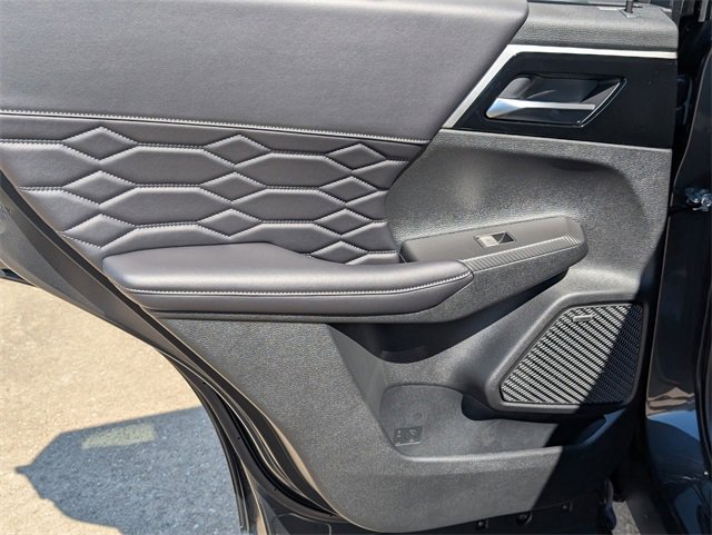New 2025 Mitsubishi Outlander SEL image 24