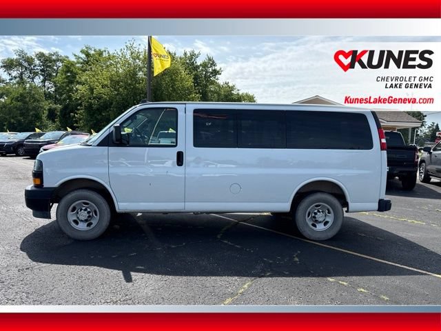 Used 2023 Chevrolet Express 3500 LS RWD image 9