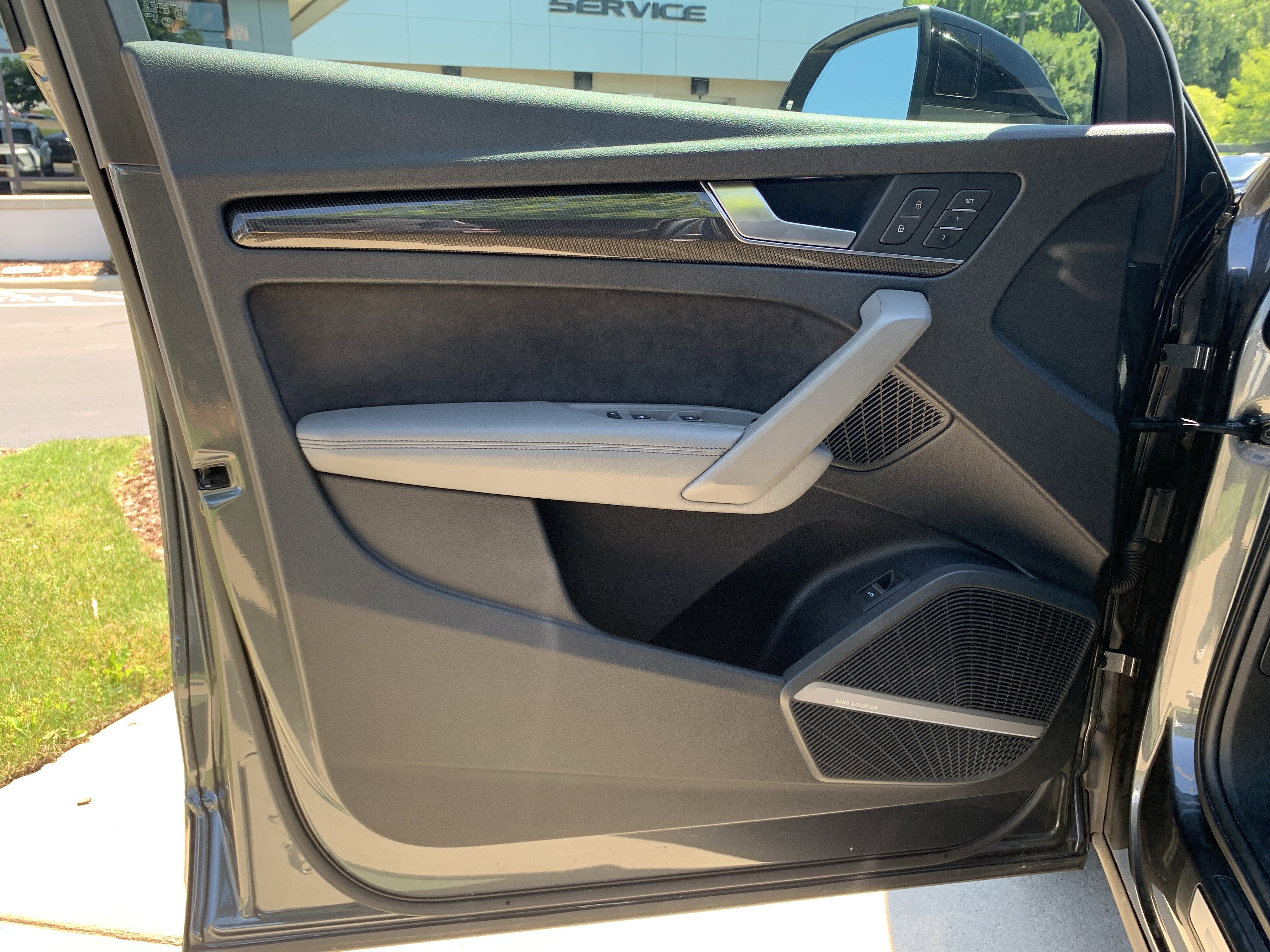 Used 2019 Audi SQ5 Premium Plus w/ Premium Plus Package AWD/4WD image 14