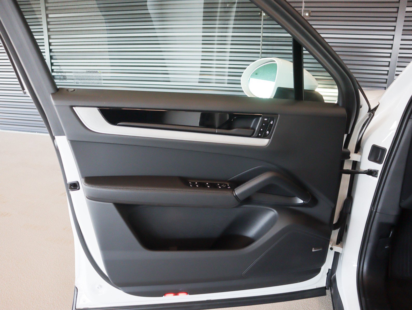 Certified 2026 Porsche Cayenne image 24