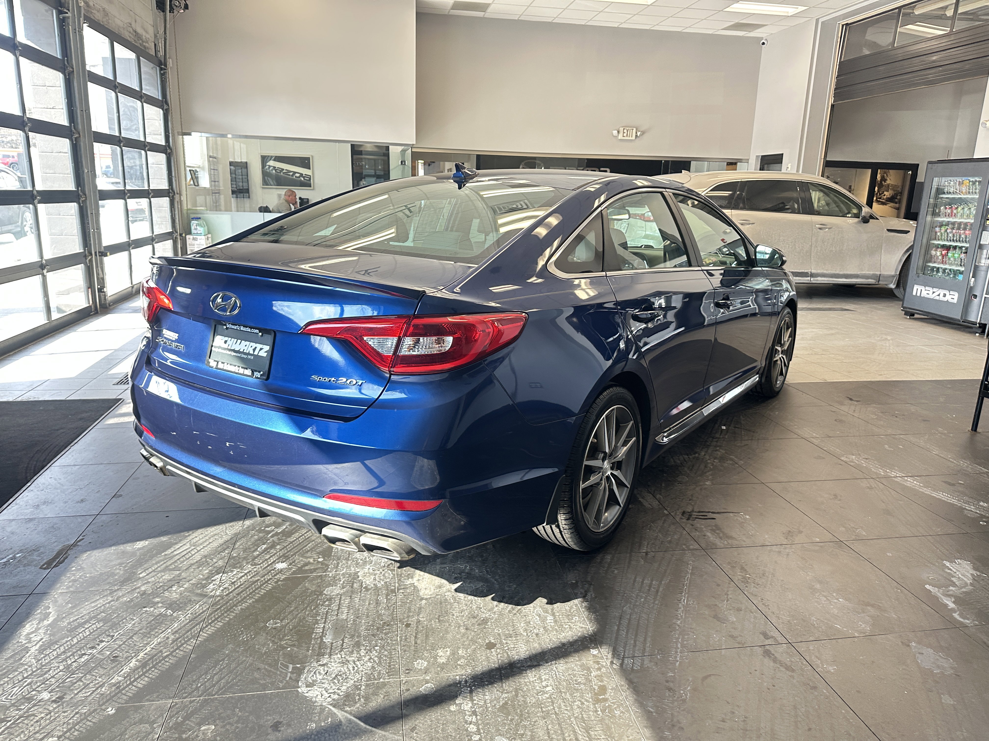 Used 2017 Hyundai Sonata Sport 2.0T FWD image 9