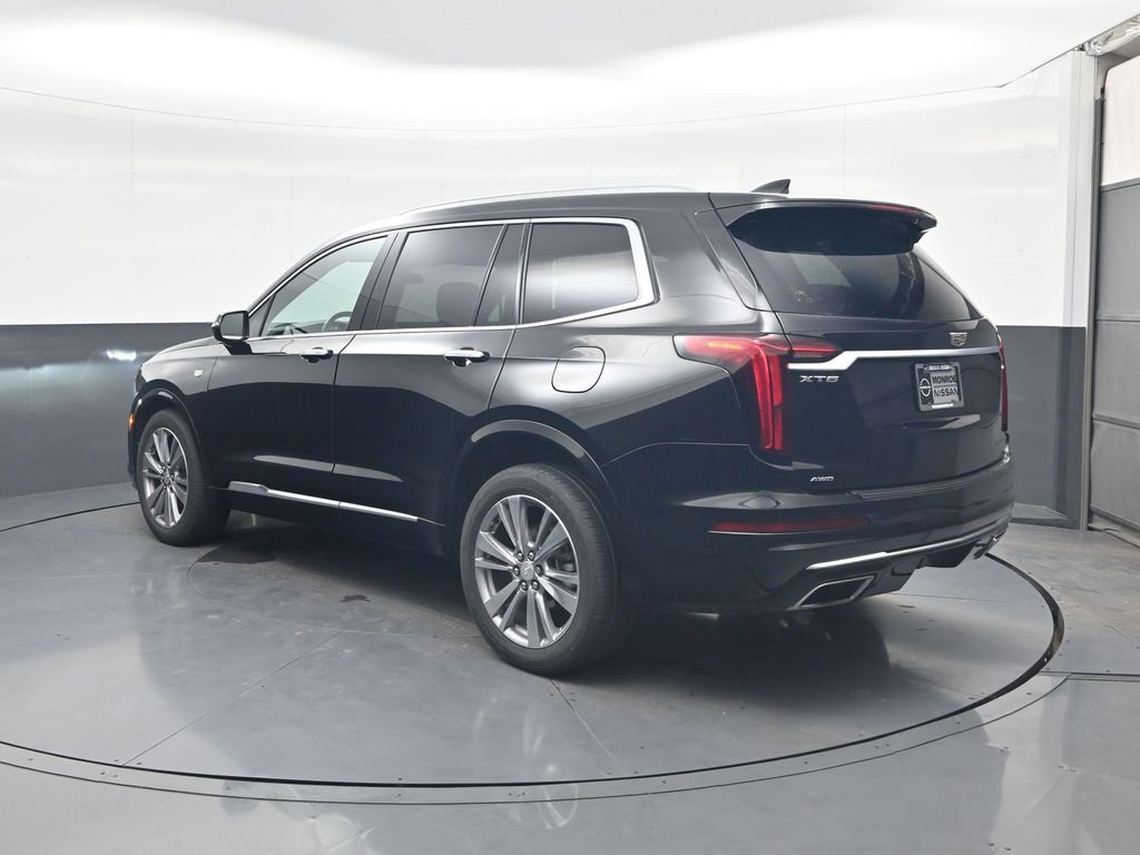 Used 2023 Cadillac XT6 Premium Luxury image 5