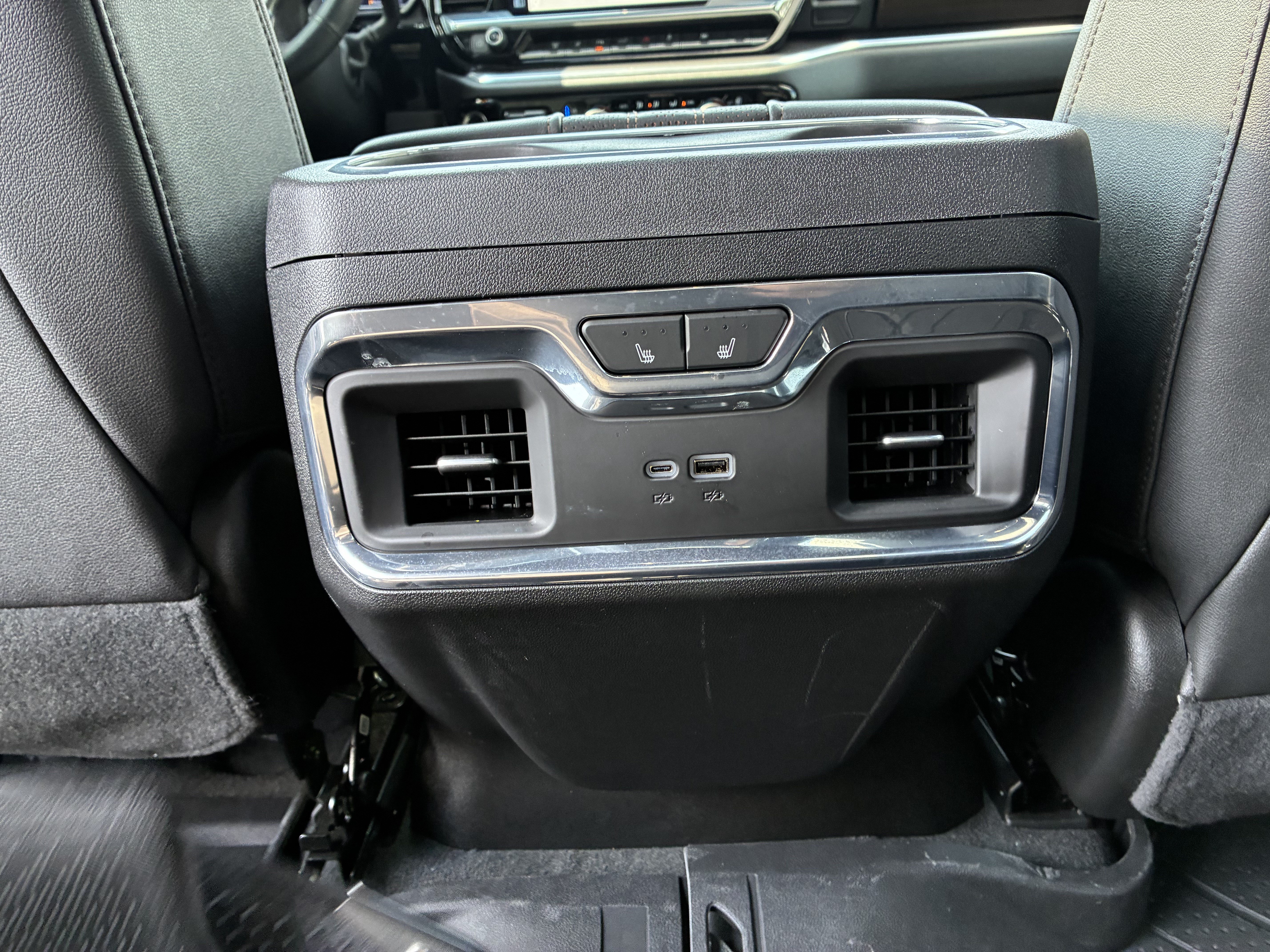 Used 2025 Chevrolet Silverado 3500 High Country w/ High Country Premium Package AWD/4WD image 20