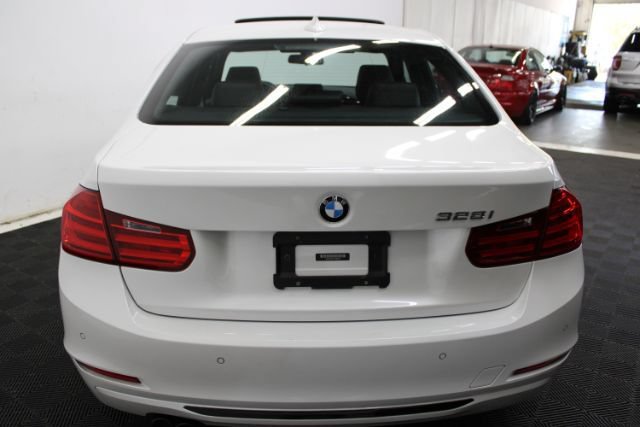 Used 2014 BMW 328i Sedan RWD image 6