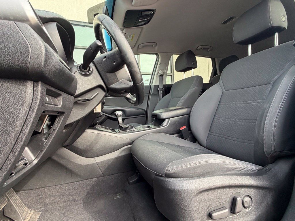 Used 2019 Kia Sorento S FWD image 4
