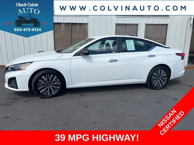 Certified 2025 Nissan Altima 2.5 SV FWD image 1