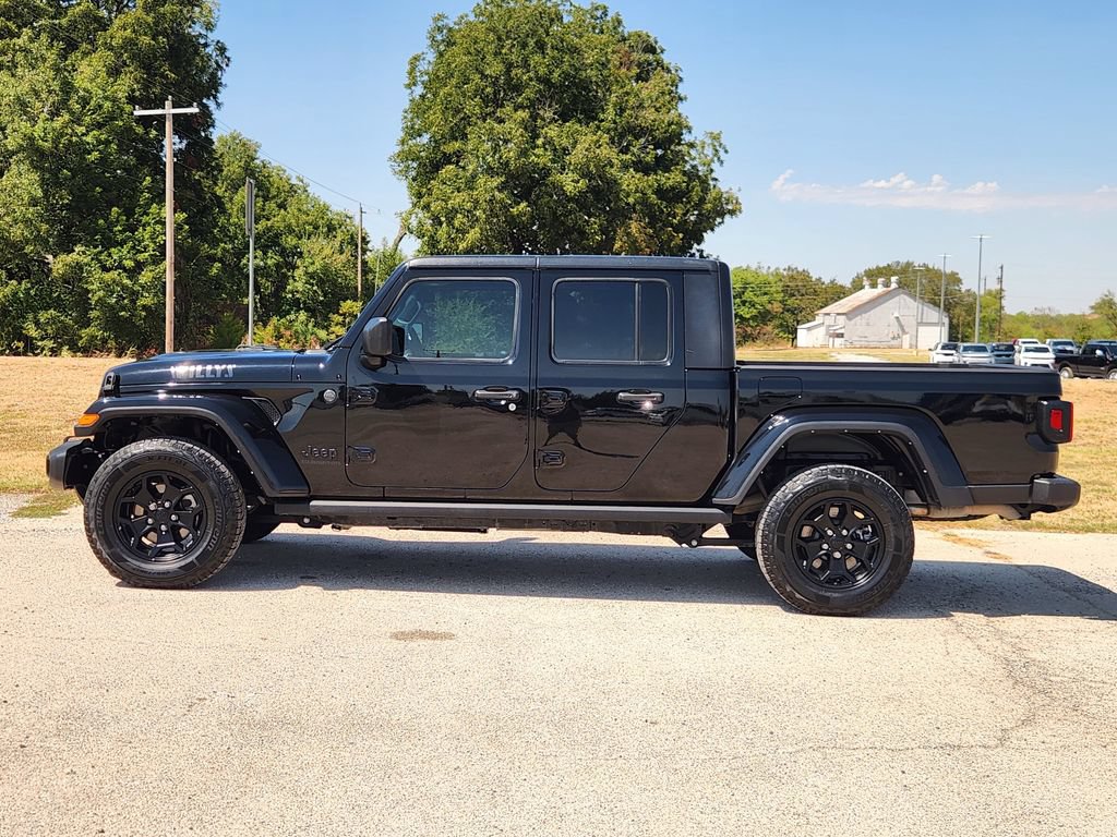 Used 2022 Jeep Gladiator Sport AWD/4WD image 4
