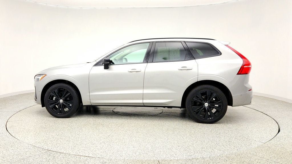 Used 2024 Volvo XC60 B5 Plus w/ Climate Package AWD/4WD image 8