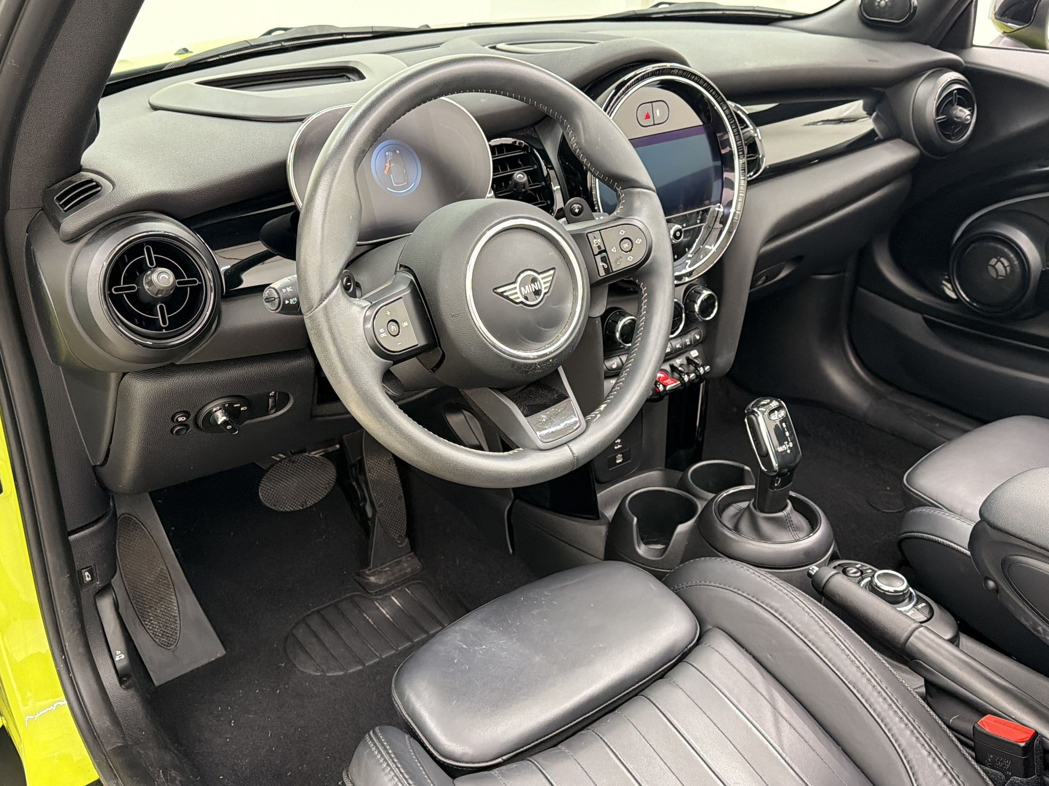 Used 2023 MINI Cooper S FWD image 4