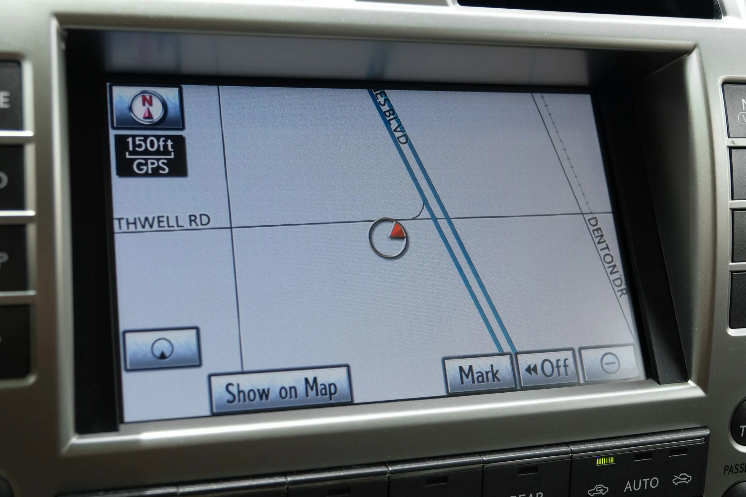 Used 2013 Lexus GX 460 Premium AWD/4WD image 23