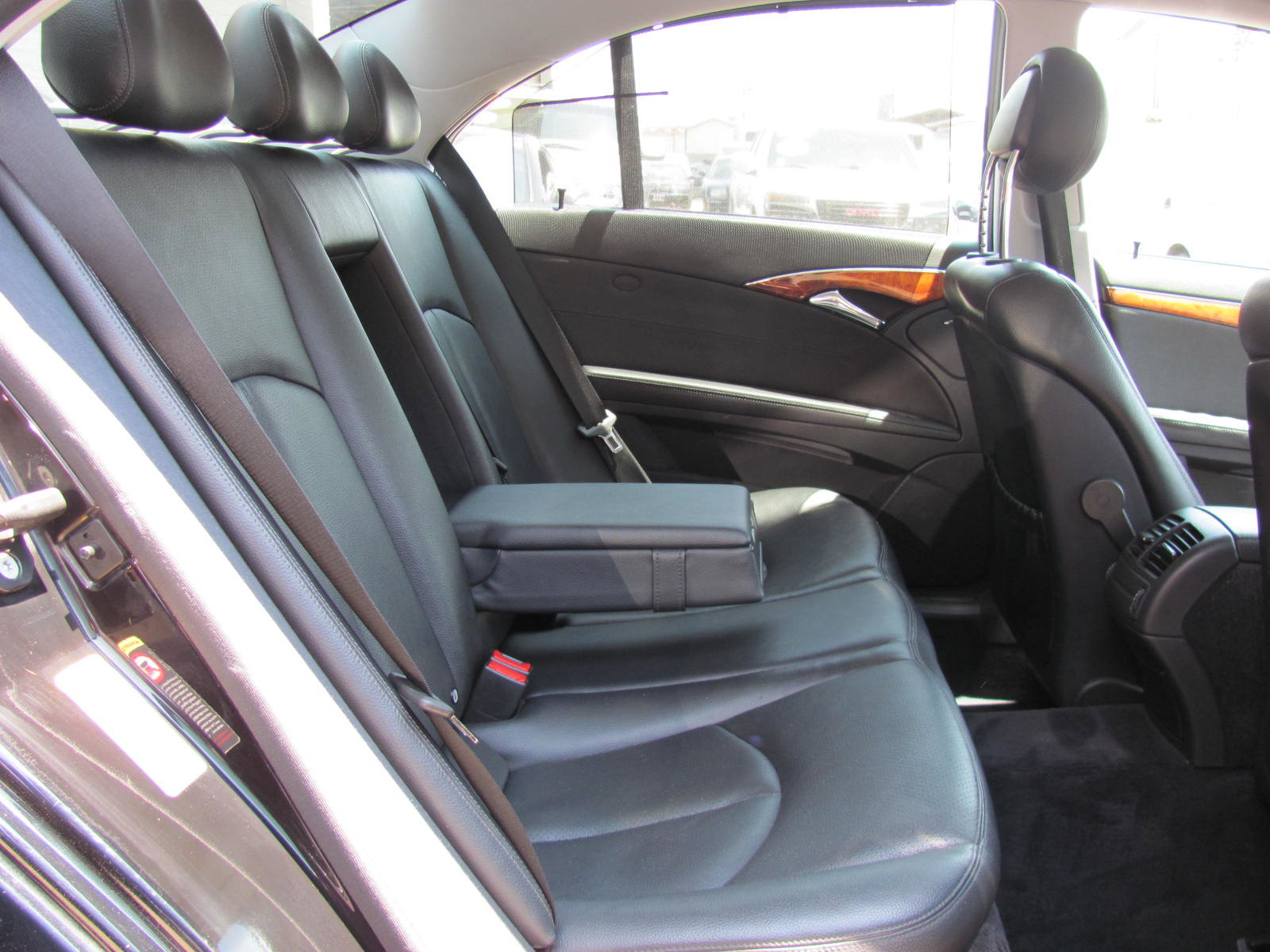 Used 2006 Mercedes-Benz E 350 Sedan image 18