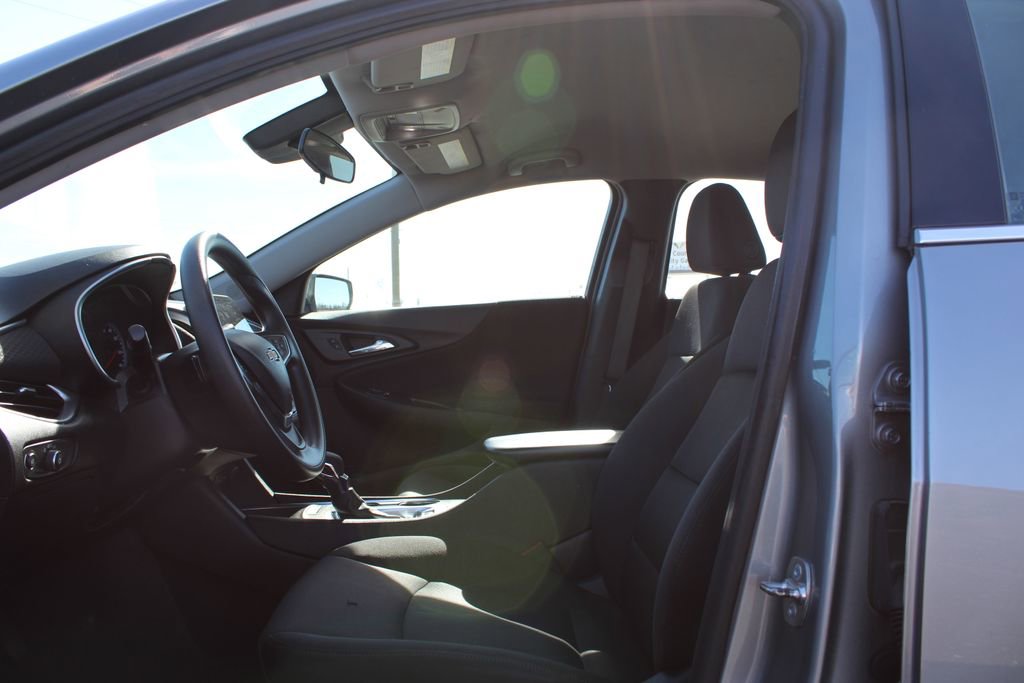 Used 2024 Chevrolet Malibu LT image 16