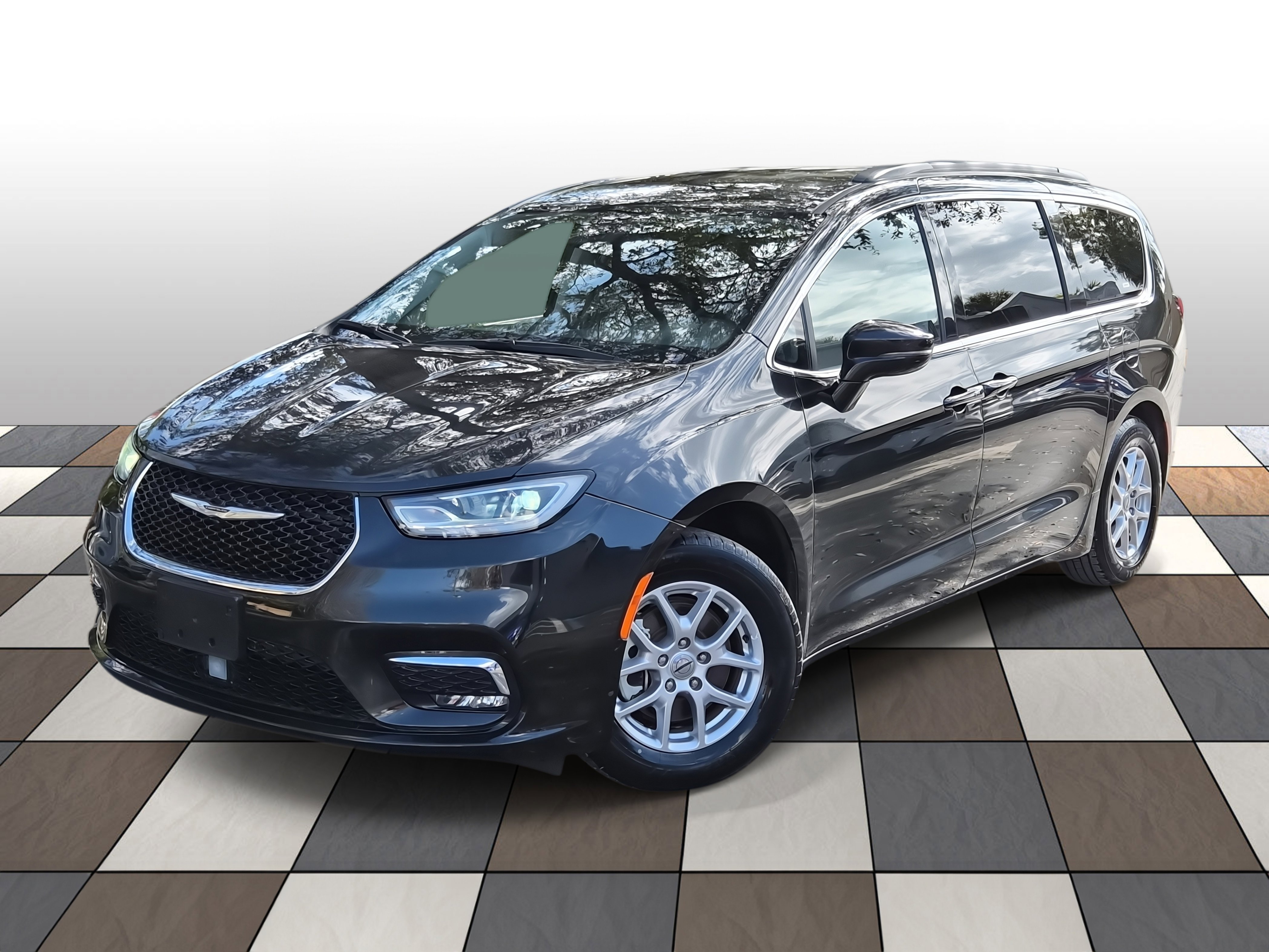 Used 2022 Chrysler Pacifica Touring-L