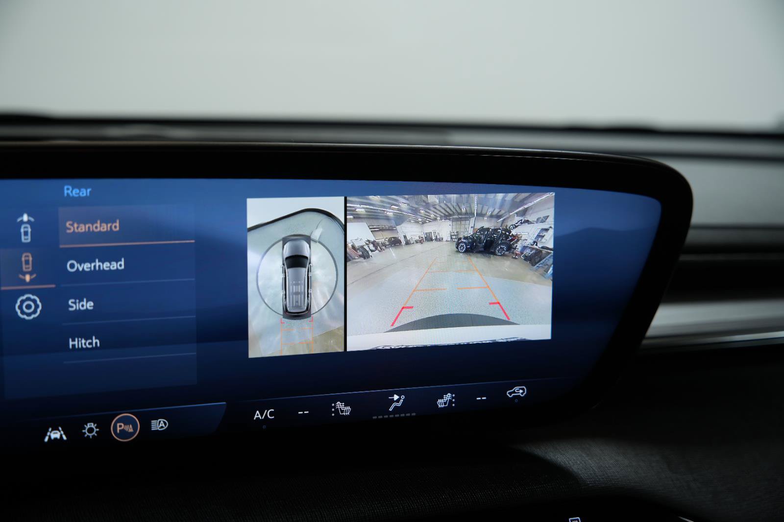 Used 2026 Buick Enclave Preferred FWD image 37