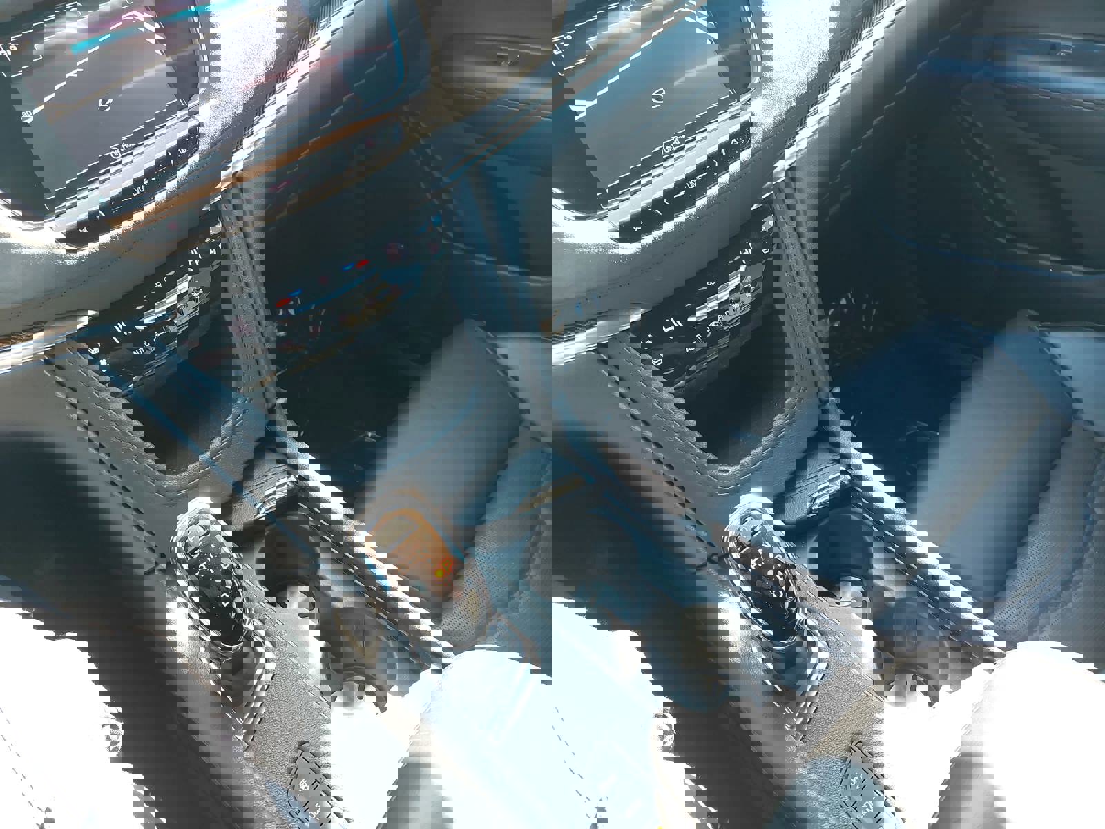 Used 2017 Cadillac XT5 Platinum image 27