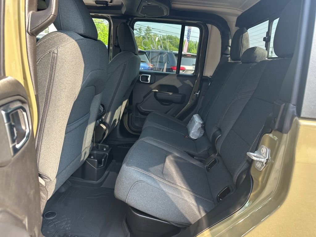 New 2025 Jeep Gladiator Willys image 27