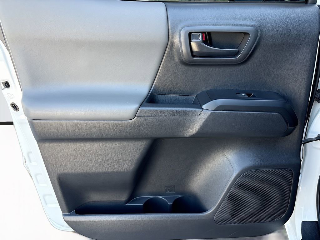 Used 2023 Toyota Tacoma SR AWD/4WD image 25