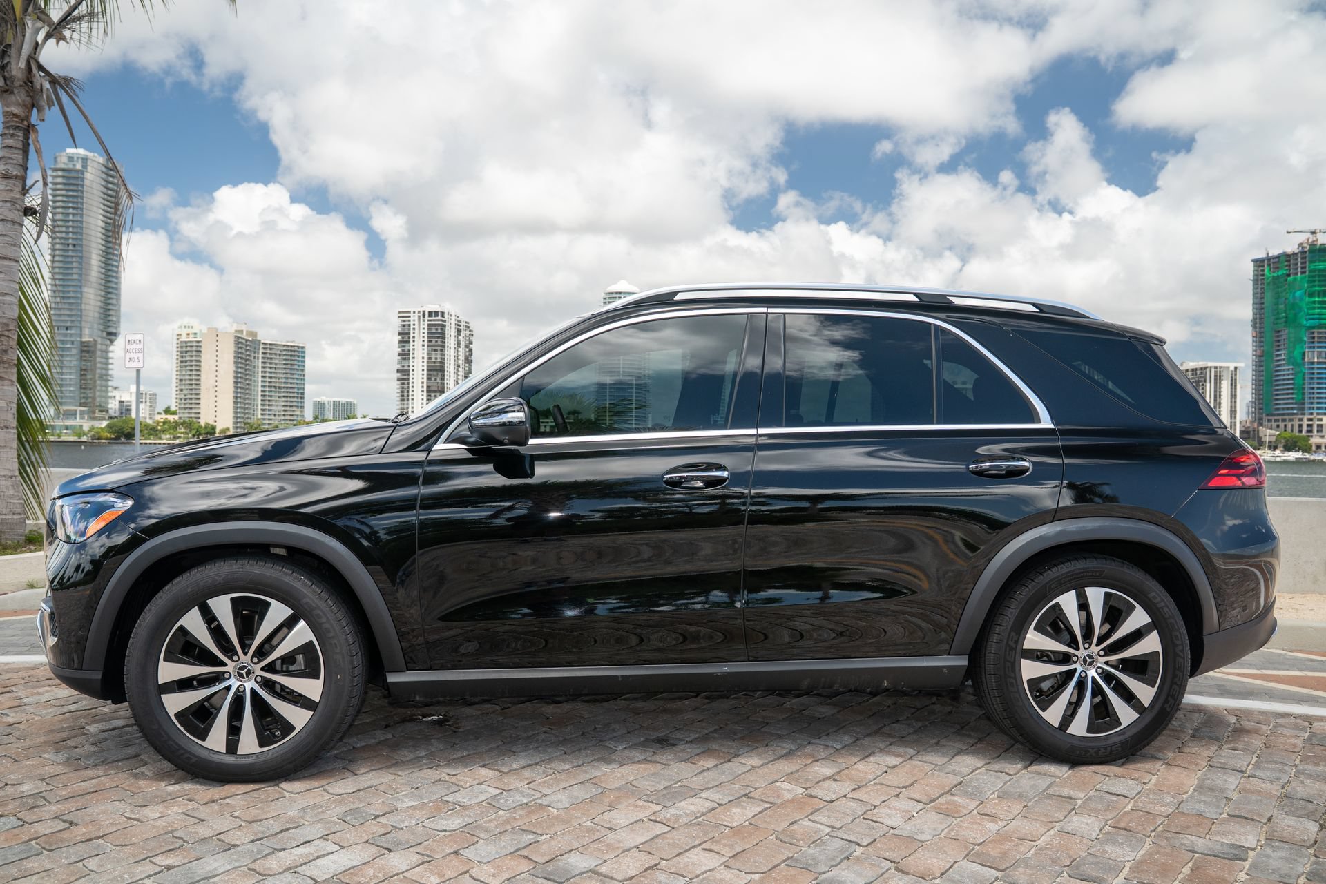 Used 2025 Mercedes-Benz GLE 450 4MATIC image 8
