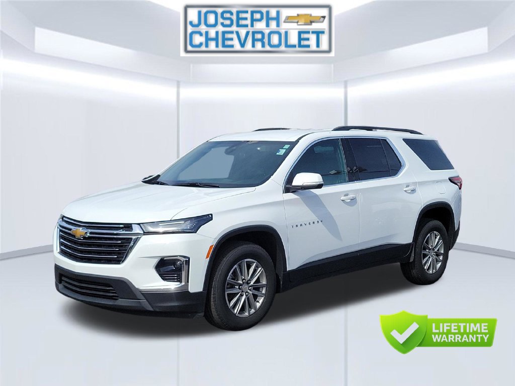 Used 2023 Chevrolet Traverse LT FWD image 3