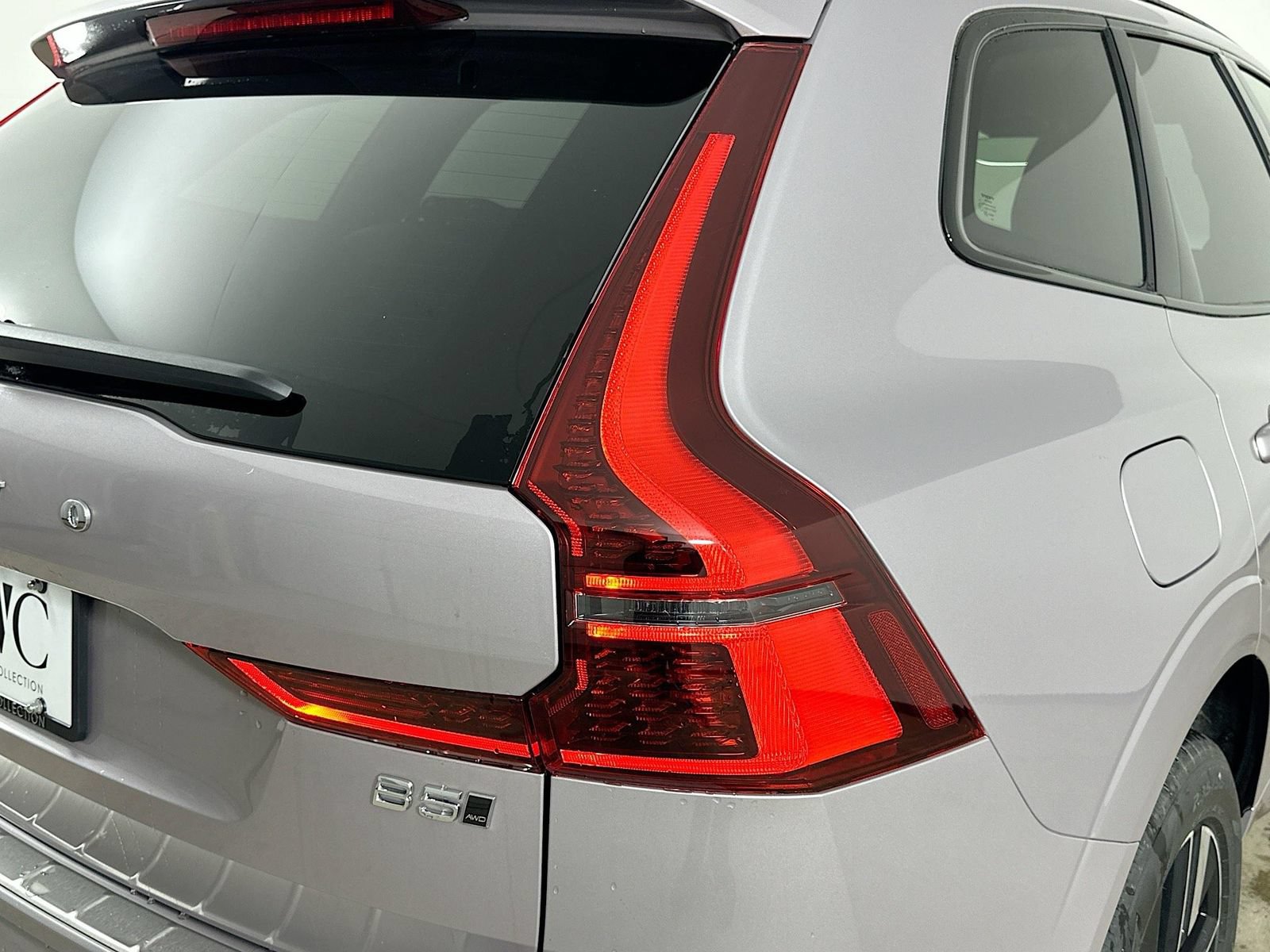New 2026 Volvo XC60 B5 Plus w/ Protection Package Premier AWD/4WD image 12