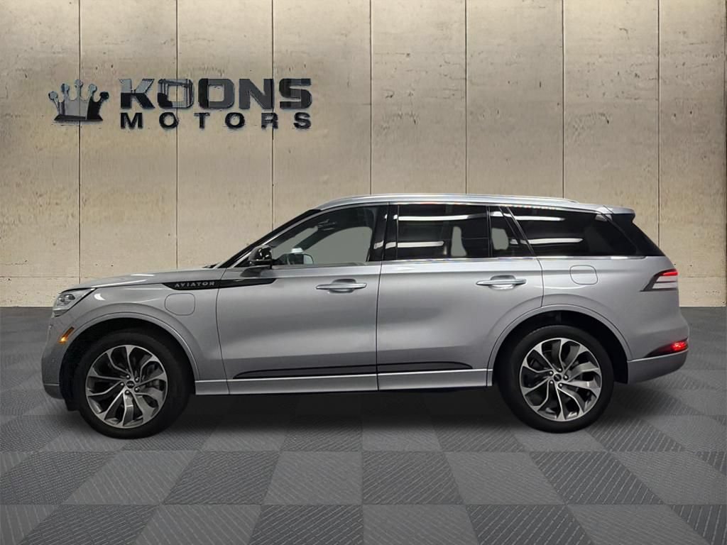 Certified 2023 Lincoln Aviator Grand Touring w/ Equipment Group 301A AWD/4WD image 4