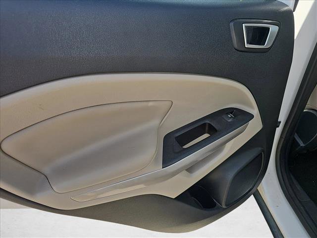 Used 2020 Ford EcoSport Titanium image 10