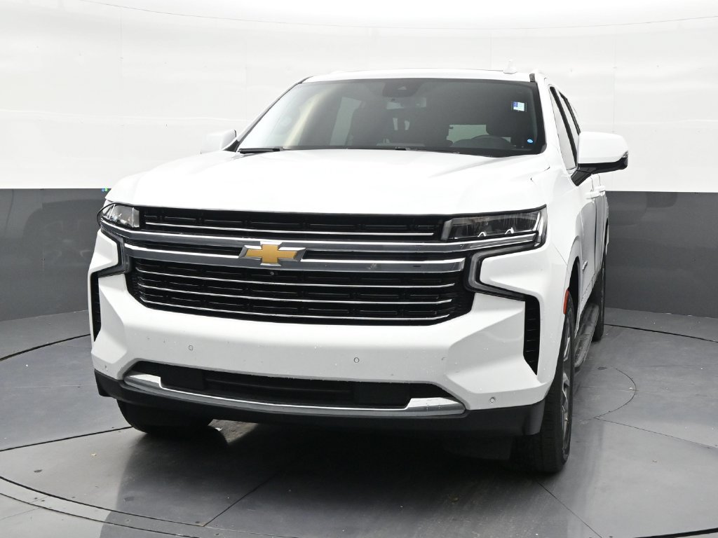 Used 2023 Chevrolet Suburban LT w/ LT Signature Package RWD image 8