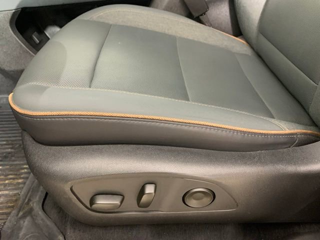 Used 2025 GMC Acadia AT4 image 15