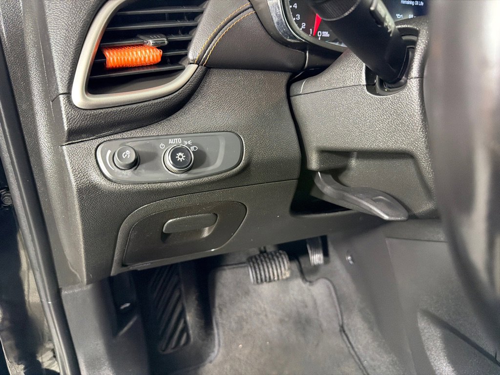 Used 2020 Chevrolet Trax LT w/ Driver Confidence Package image 12