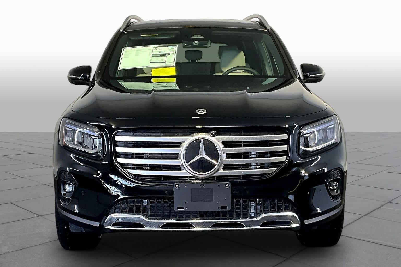 New 2026 Mercedes-Benz GLB 250 4MATIC image 2