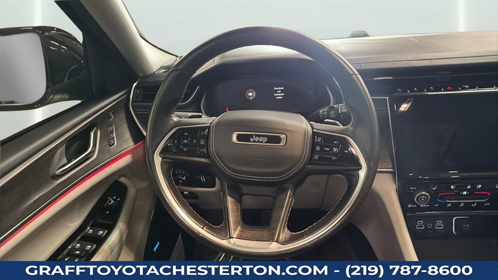 Used 2021 Jeep Grand Cherokee L Overland w/ Luxury Tech Group IV AWD/4WD image 17