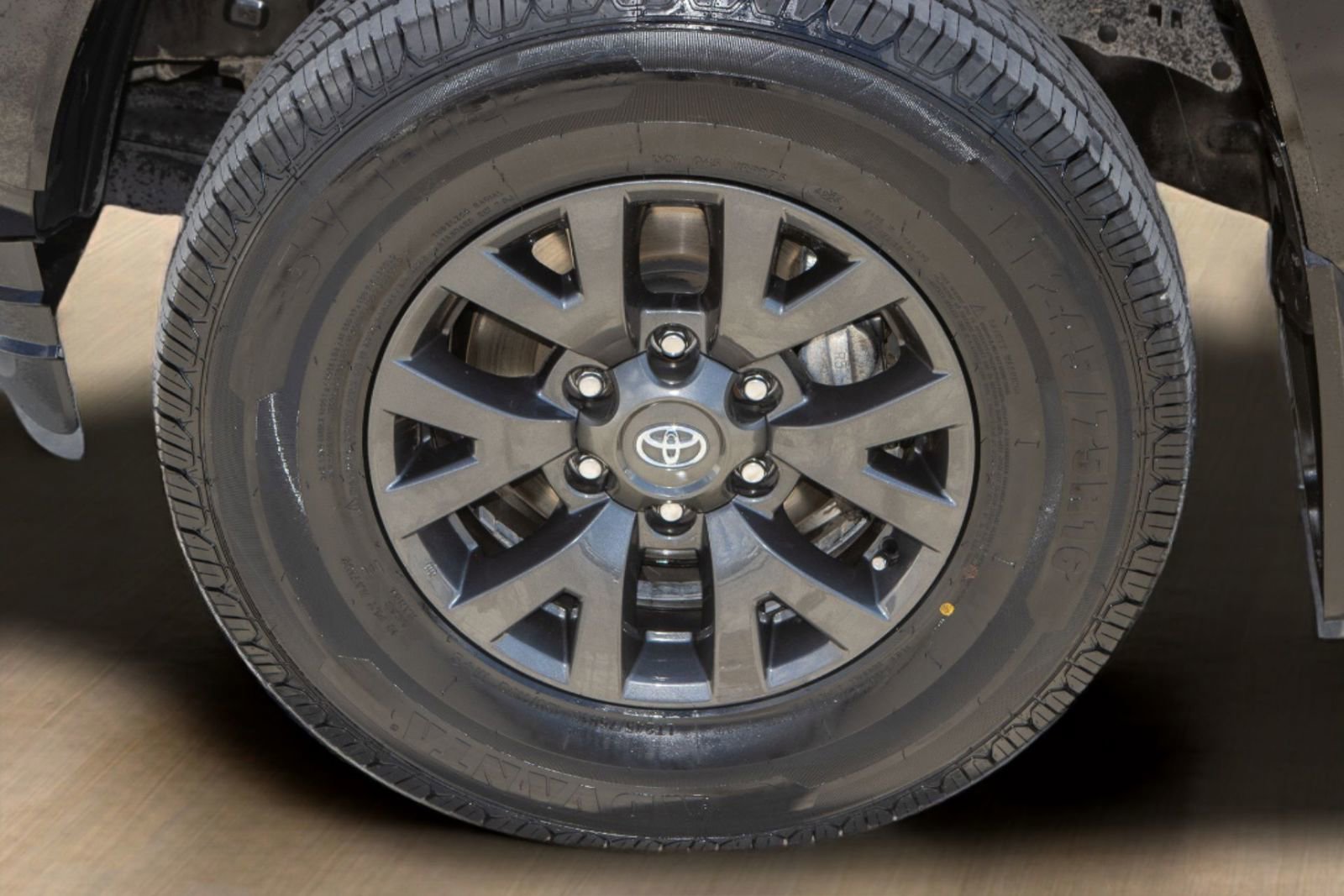 Used 2022 Toyota Tacoma SR5 w/ SR5 Appearance Package (SM) RWD image 31