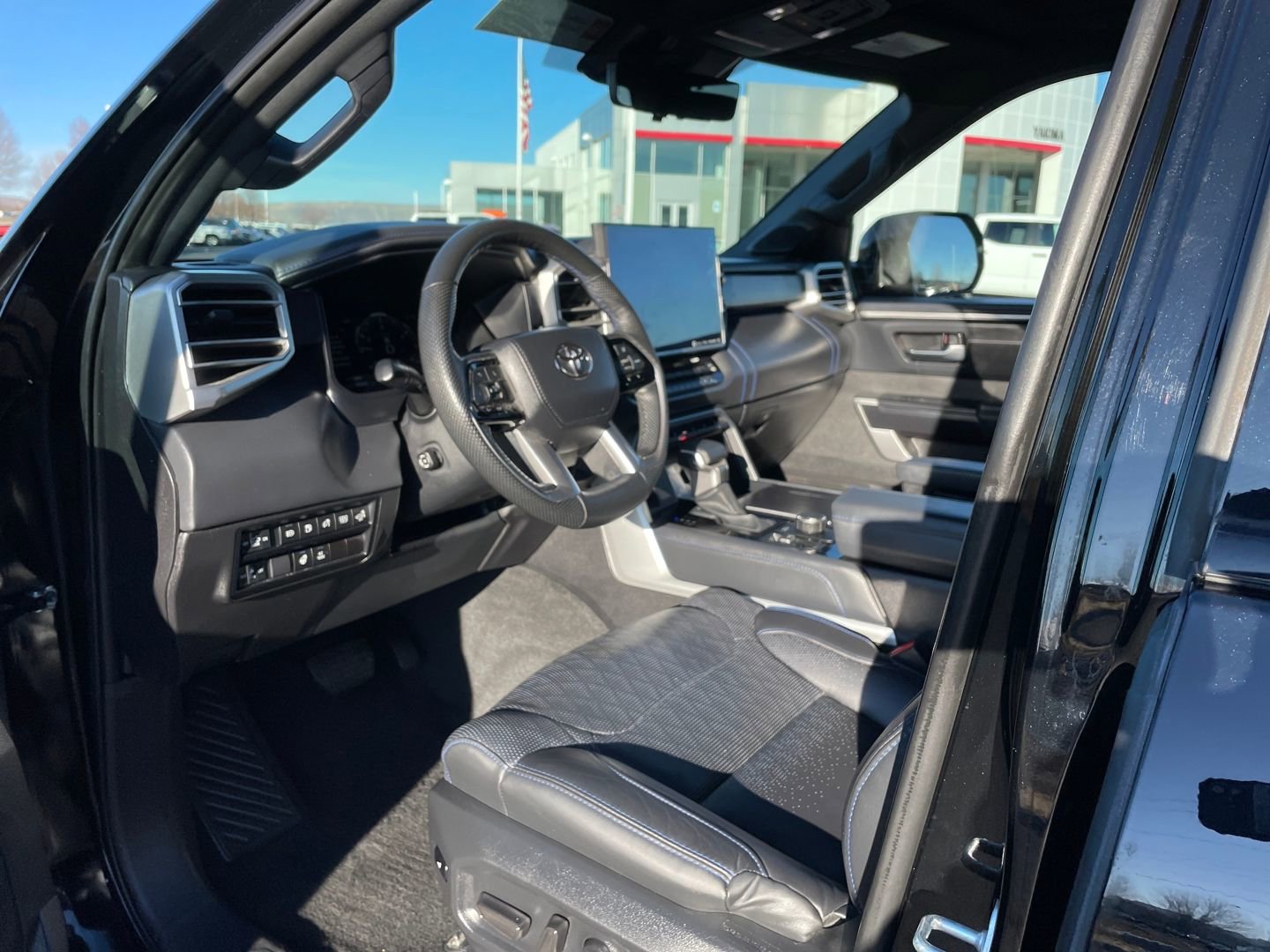 Used 2024 Toyota Tundra Platinum image 10