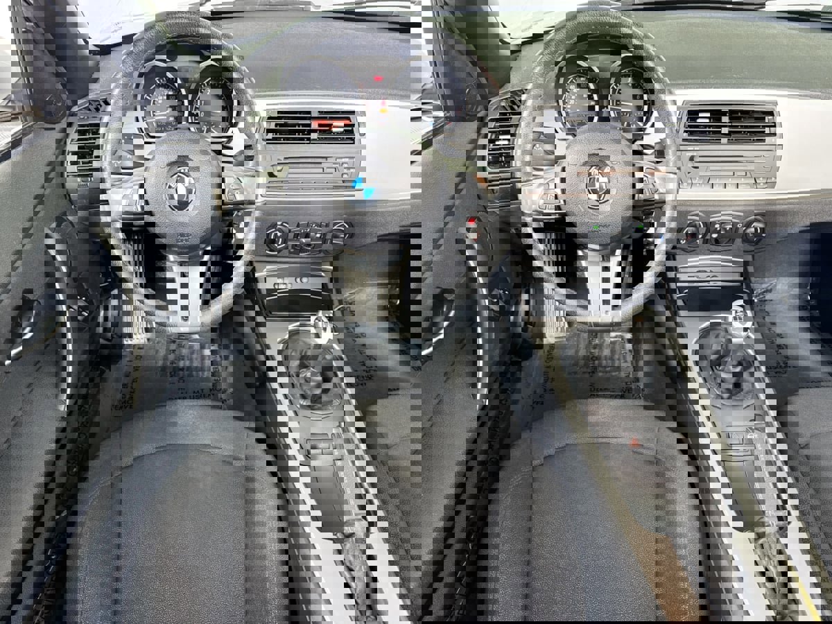 Used 2007 BMW Z4 3.0i image 21