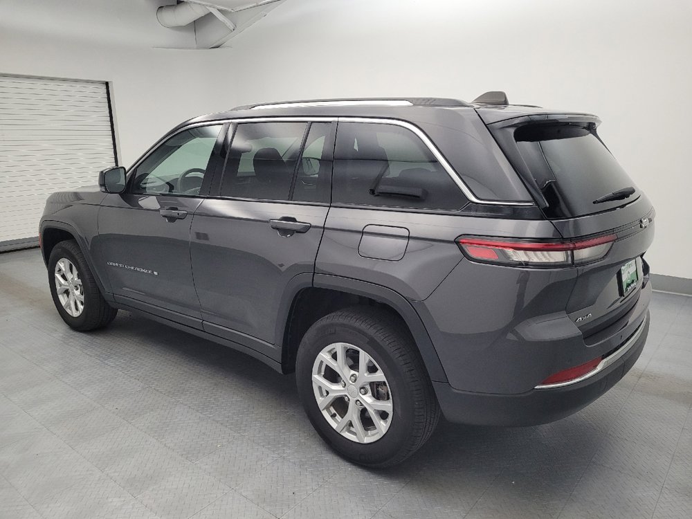 Used 2023 Jeep Grand Cherokee Limited AWD/4WD image 3