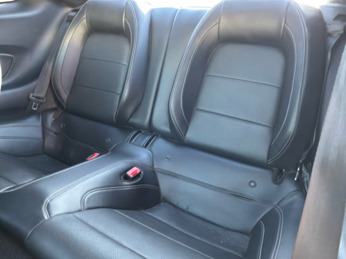 Used 2018 Ford Mustang GT Premium w/ GT Performance Package RWD image 19