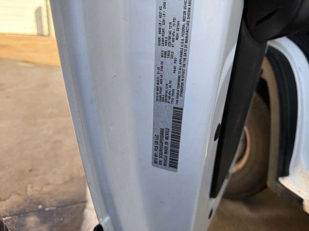 Used 2023 RAM ProMaster 2500 image 2