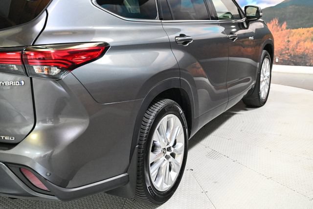 Used 2021 Toyota Highlander Limited AWD/4WD image 8