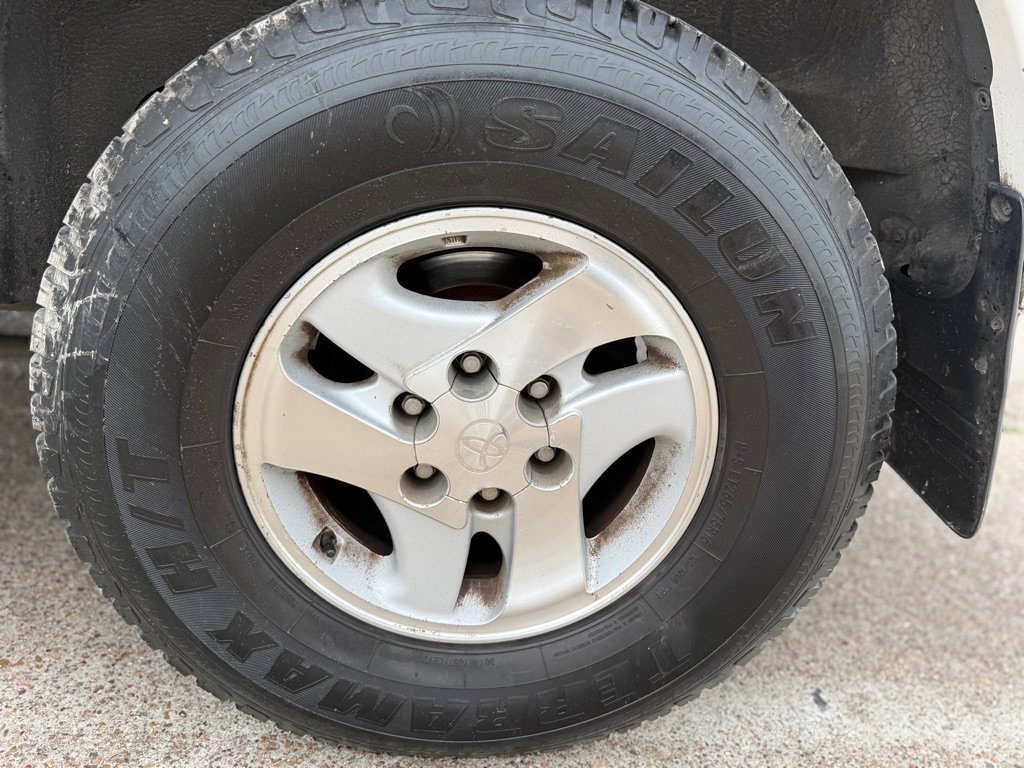Used 2002 Toyota Sequoia Limited RWD image 24